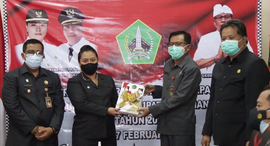Bupati Eka dan Wabup Sanjaya Serahkan Amanah Memimpin Tabanan kepada Sekda I Gede Susila