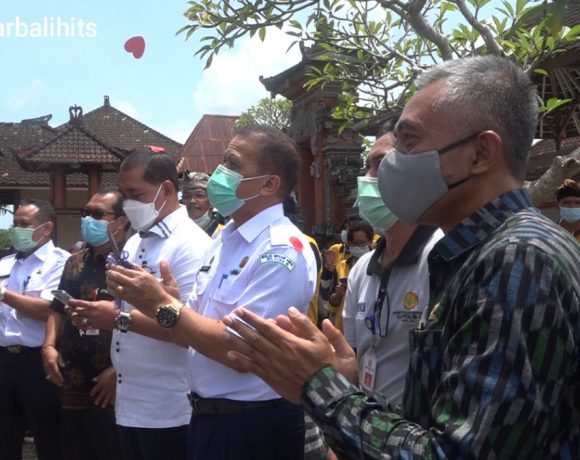 Hadiri Pembukaan Sekolah Lapang Iklim Operasional di Subak Tibu Beleng Mendoyo, Gus Adhi : Jaga Alam Untuk Antisipasi Perubahan Iklim