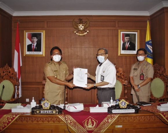 Bupati Giri Prasta Terima Kepala BPK RI Perwakilan Bali, Ingatkan OPD Untuk Jadikan Arahan BPK Sebagai Urgensi dan Priority