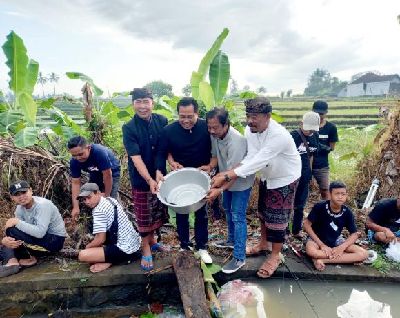 Wayan Suyasa Buka Lomba Mancing Air Deras di Desa Munggu, Apresiasi Kebersamaan Pemuda dan Tokoh Masyarakat -kabarbalihits