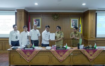 Bupati Giri Prasta Terima Entry Meeting BPK RI Perwakilan Bali